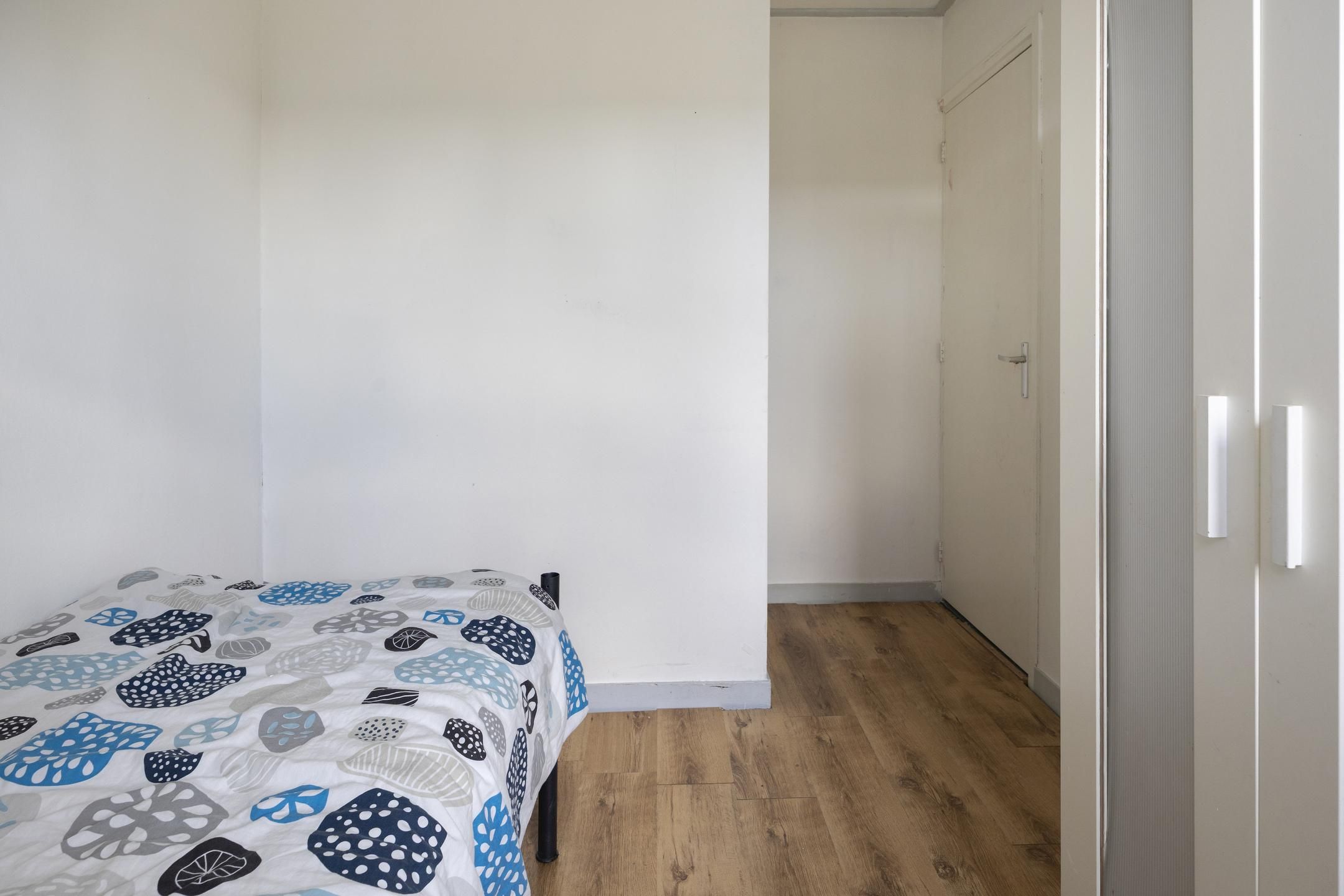 Photo 15 of Spaarbankstraat 32