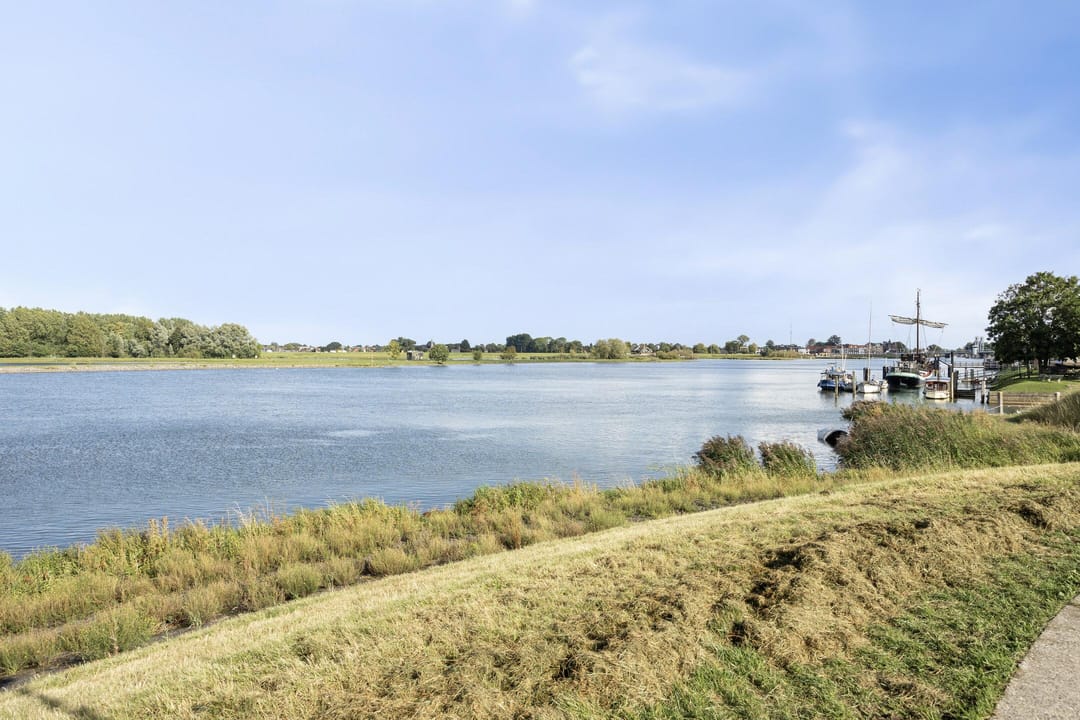 Photo 22 of Spaarbankstraat 32