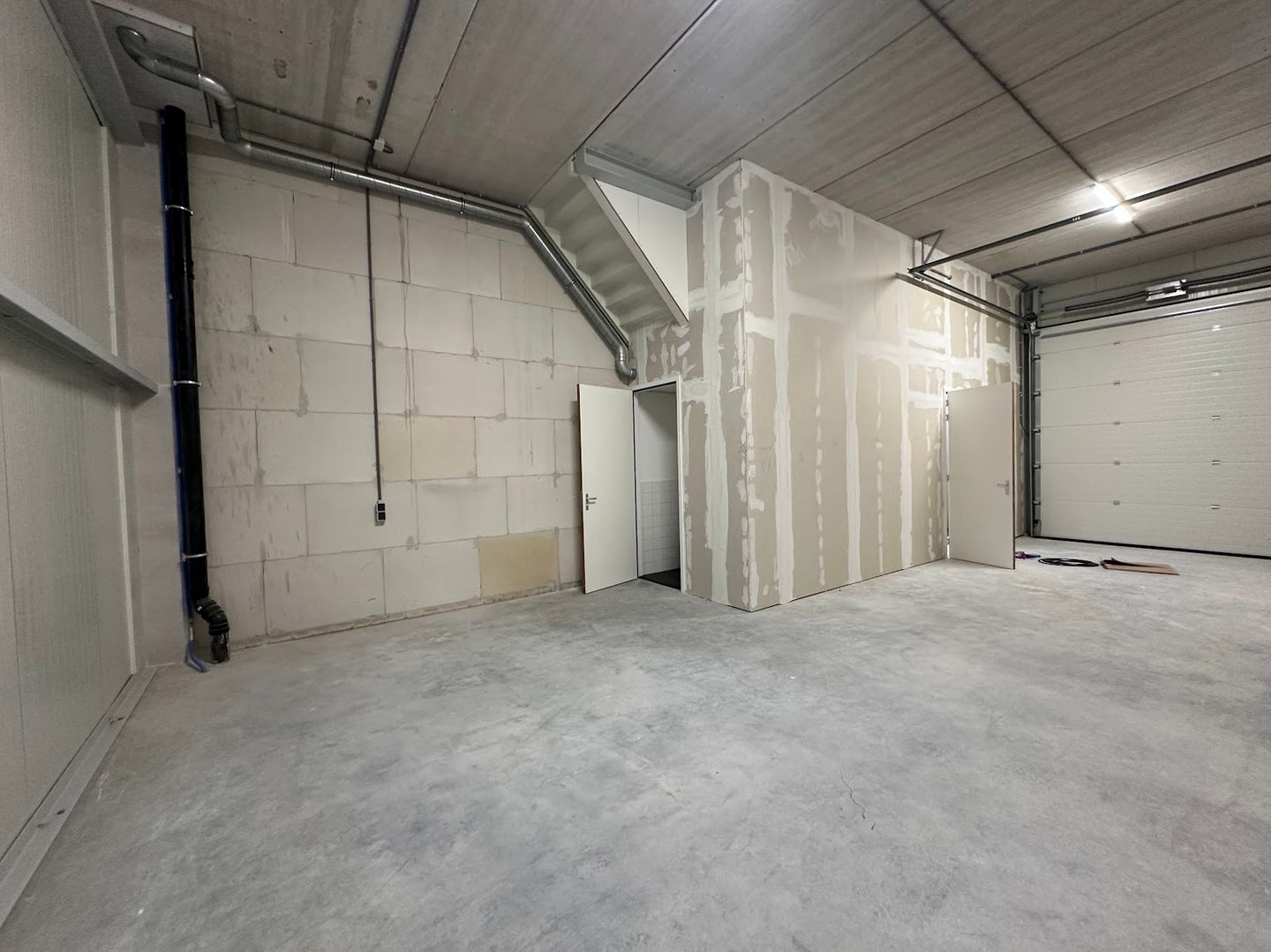 Bekijk foto 5 van Van der Waalsstraat 44-E