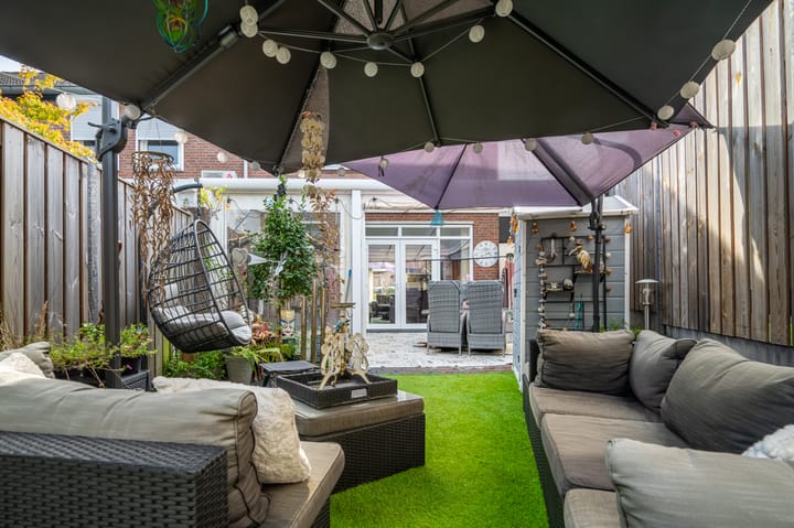 Photo 22 of Schweitzerstraat 46