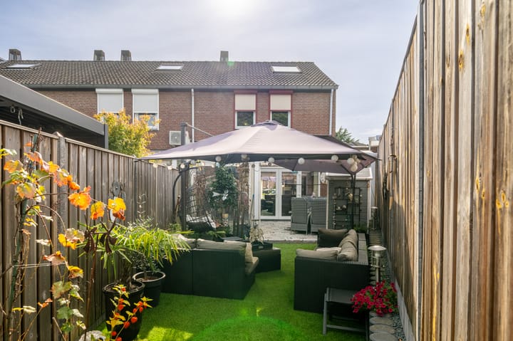 Photo 23 of Schweitzerstraat 46