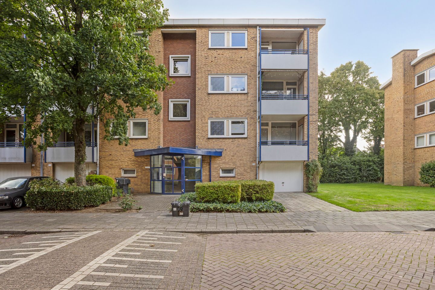 Photo 4 of Leliestraat 41