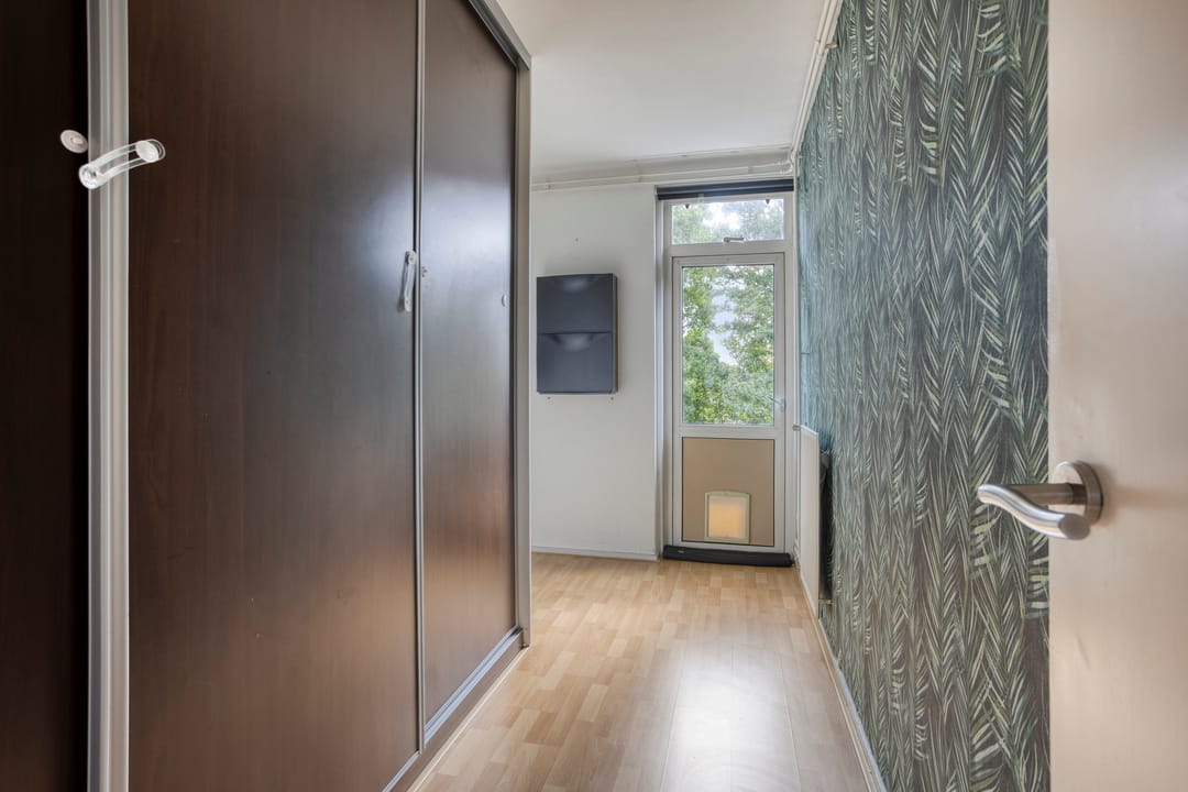 Photo 22 of Leliestraat 41