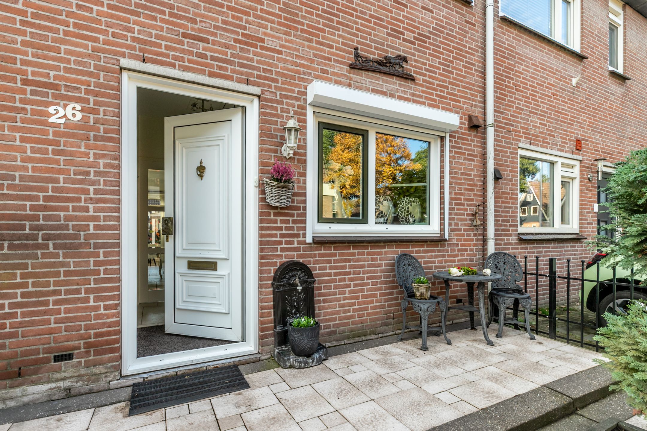 Photo 6 of Leliestraat 26