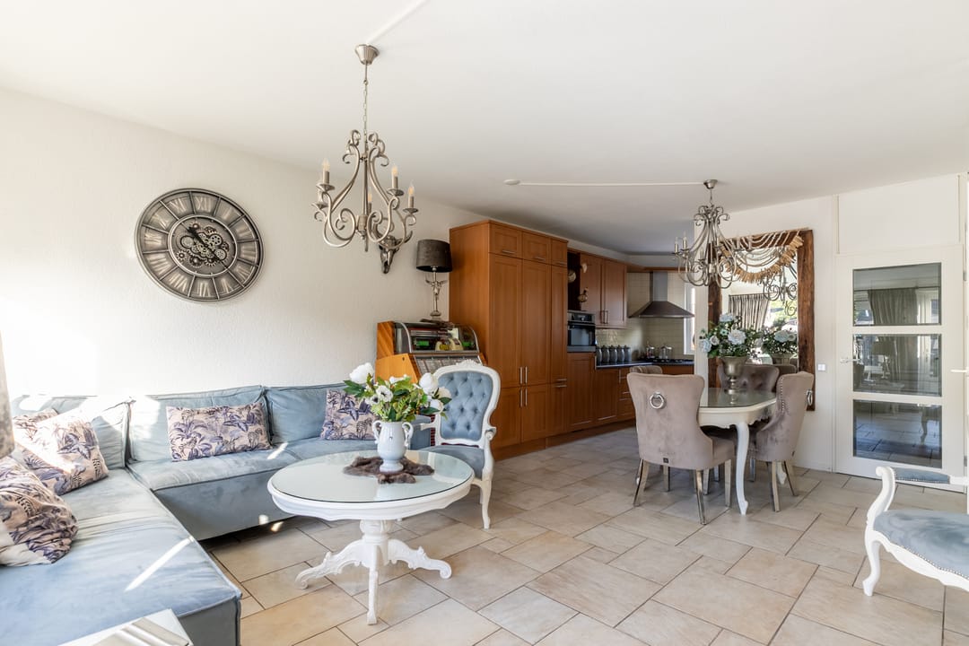 Photo 11 of Leliestraat 26