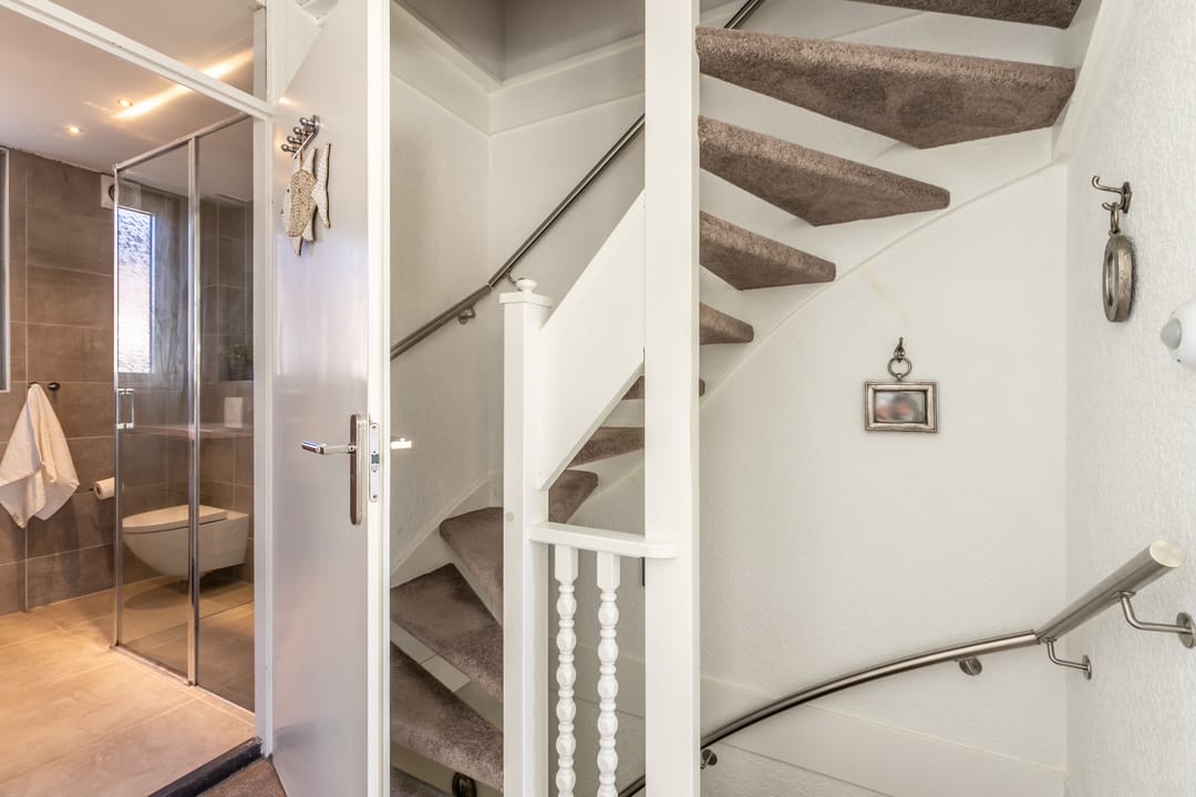 Photo 16 of Leliestraat 26