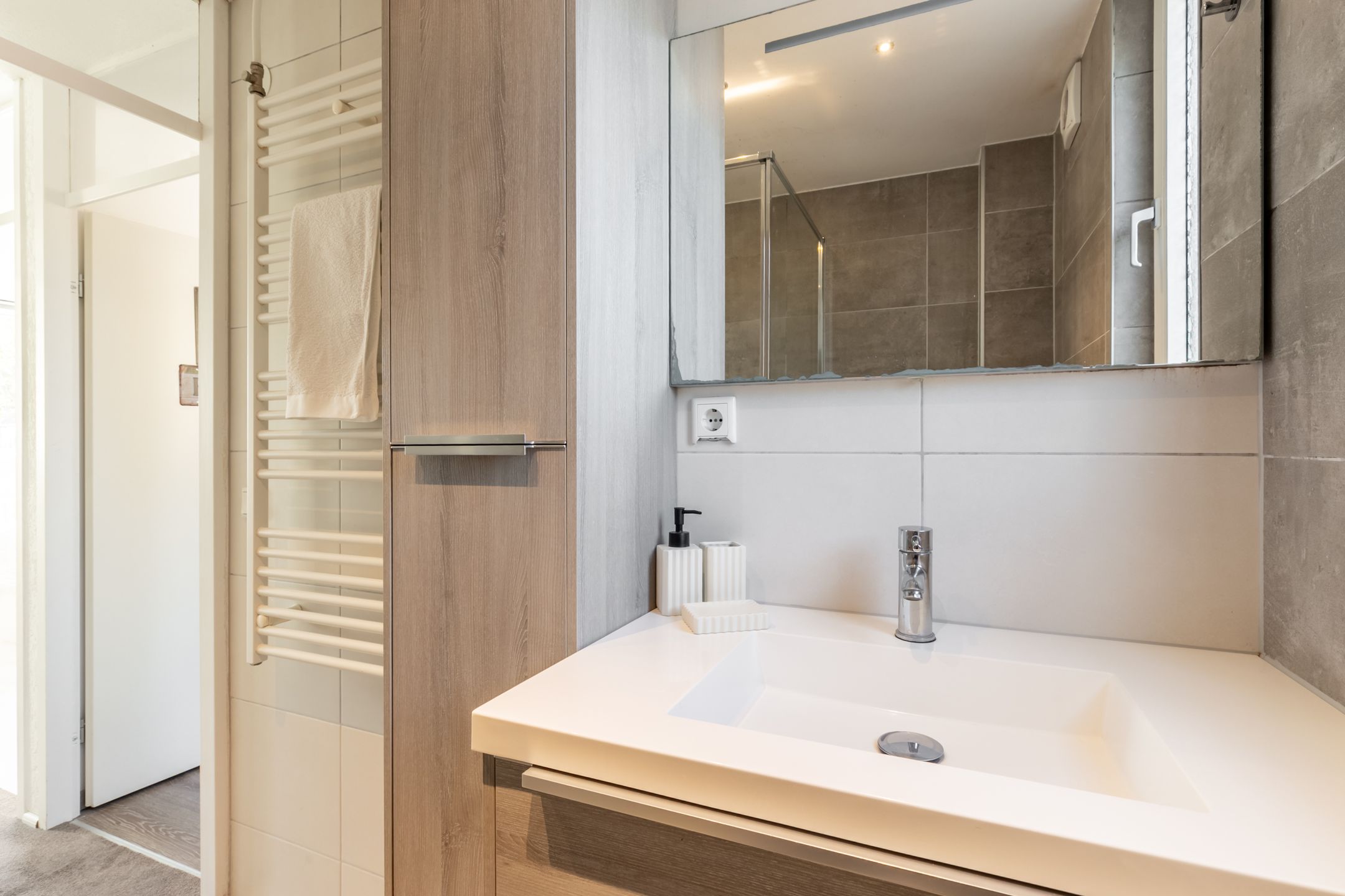 Photo 24 of Leliestraat 26