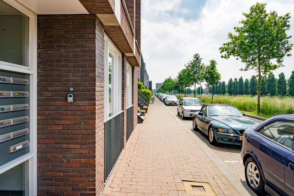 Photo 3 of Weteringkade 204