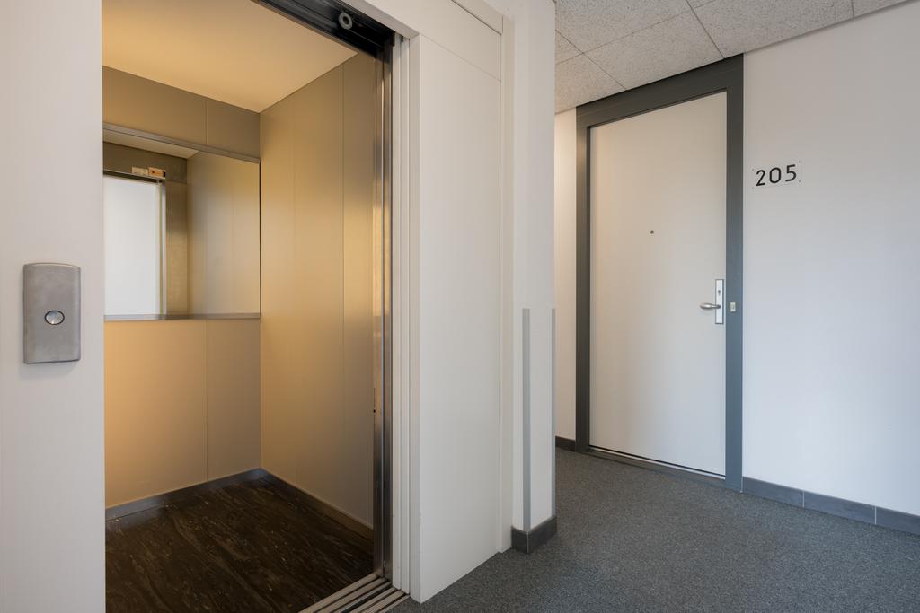 Photo 7 of Weteringkade 204