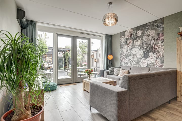 Photo 4 of Sint Marcusstraat 3