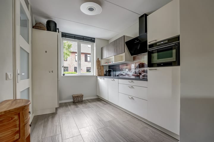 Photo 11 of Sint Marcusstraat 3