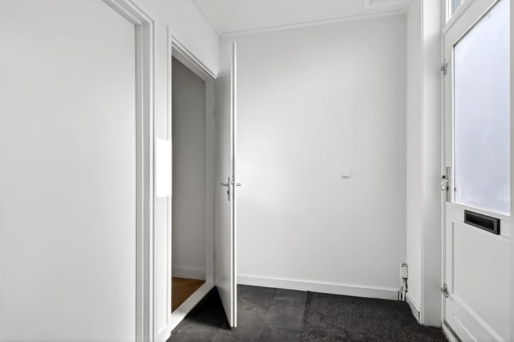 Foto 8 van Groningerstraat 13-B