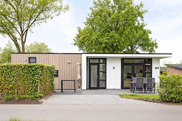 Photo 2 of Loverensestraat 11-RA4