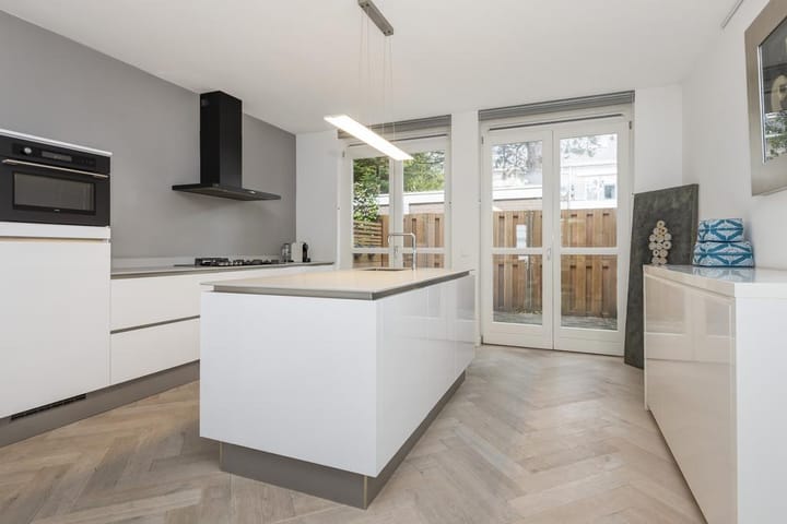 Photo 8 of Sumatrastraat 194-E