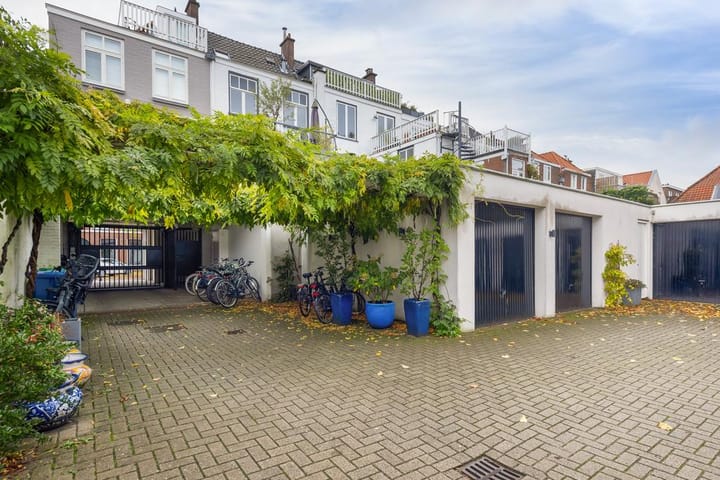 Photo 42 of Sumatrastraat 194-E