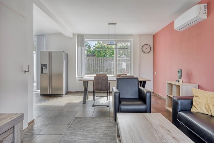 Photo 4 of De Sauveurstraat 27