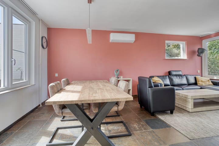 Photo 6 of De Sauveurstraat 27