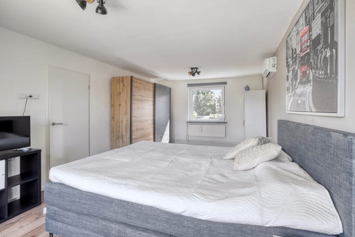 Photo 11 of De Sauveurstraat 27