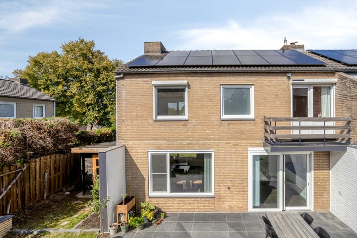 Photo 19 of De Sauveurstraat 27