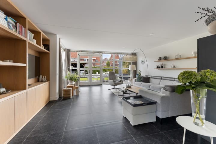 Foto 10 van Hoogveen 86