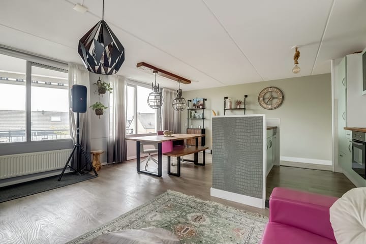 Foto 12 van Leeuweriklaan 124