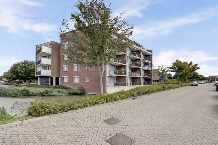 Foto 32 van Leeuweriklaan 124