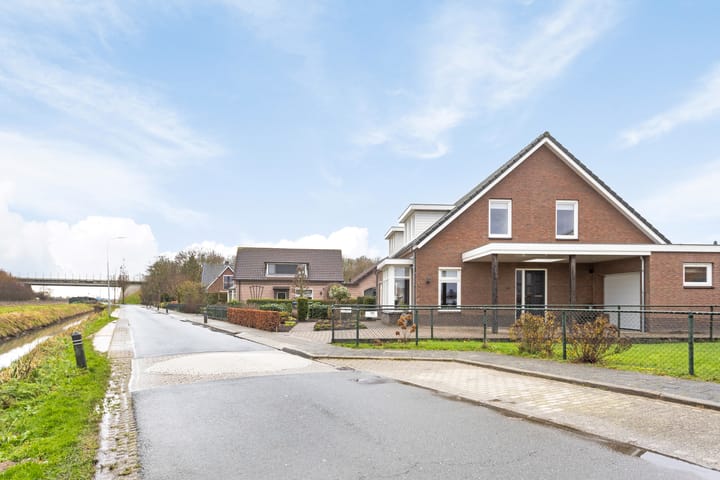 Foto 43 van Fruitstraat 42-A