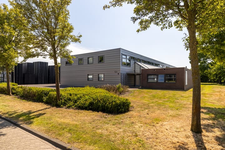 Eigen Haard 13-F, Balk