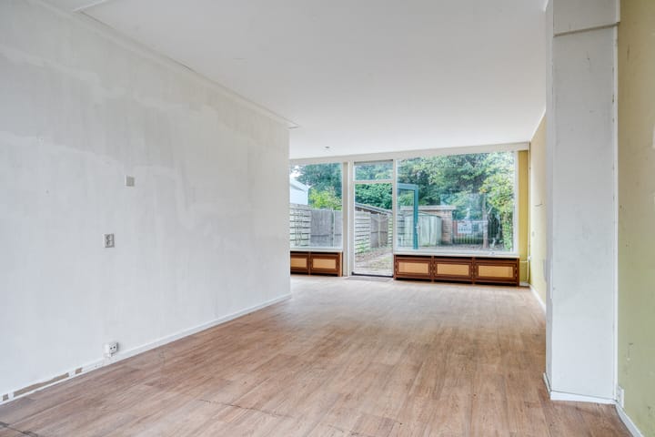 Photo 6 of De Morinel 402