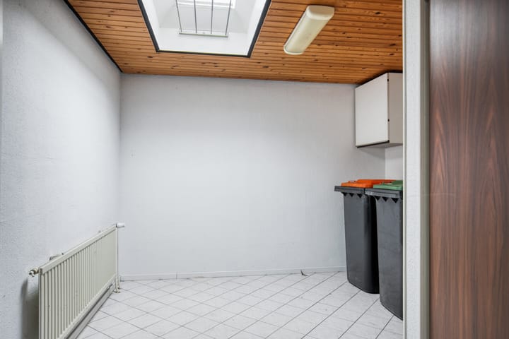 Photo 11 of De Morinel 402