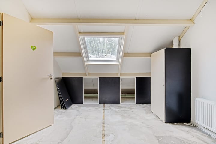 Photo 25 of De Morinel 402