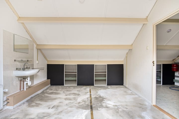 Photo 26 of De Morinel 402