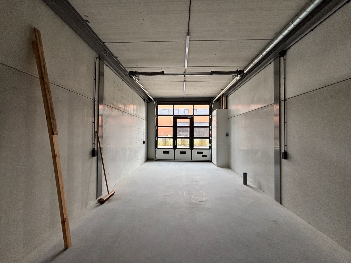 View photo 2 of Afmijnstraat 9