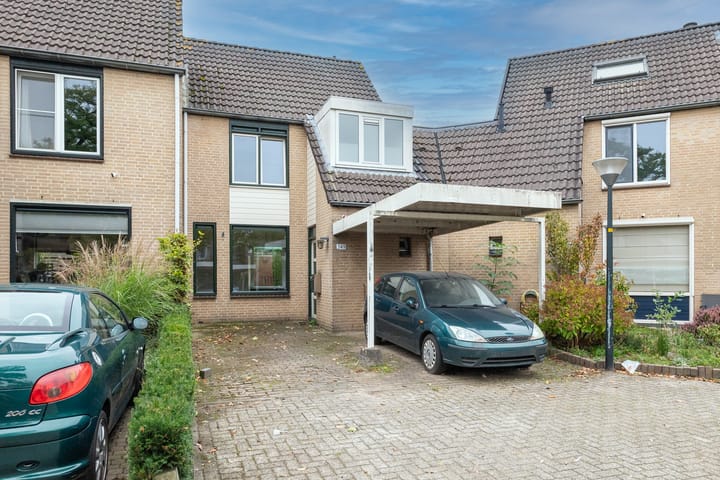 Photo 4 of Krijgsmansveld 349