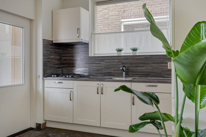 Foto 14 van Kanaalstraat 83