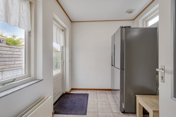 Foto 17 van Kanaalstraat 83