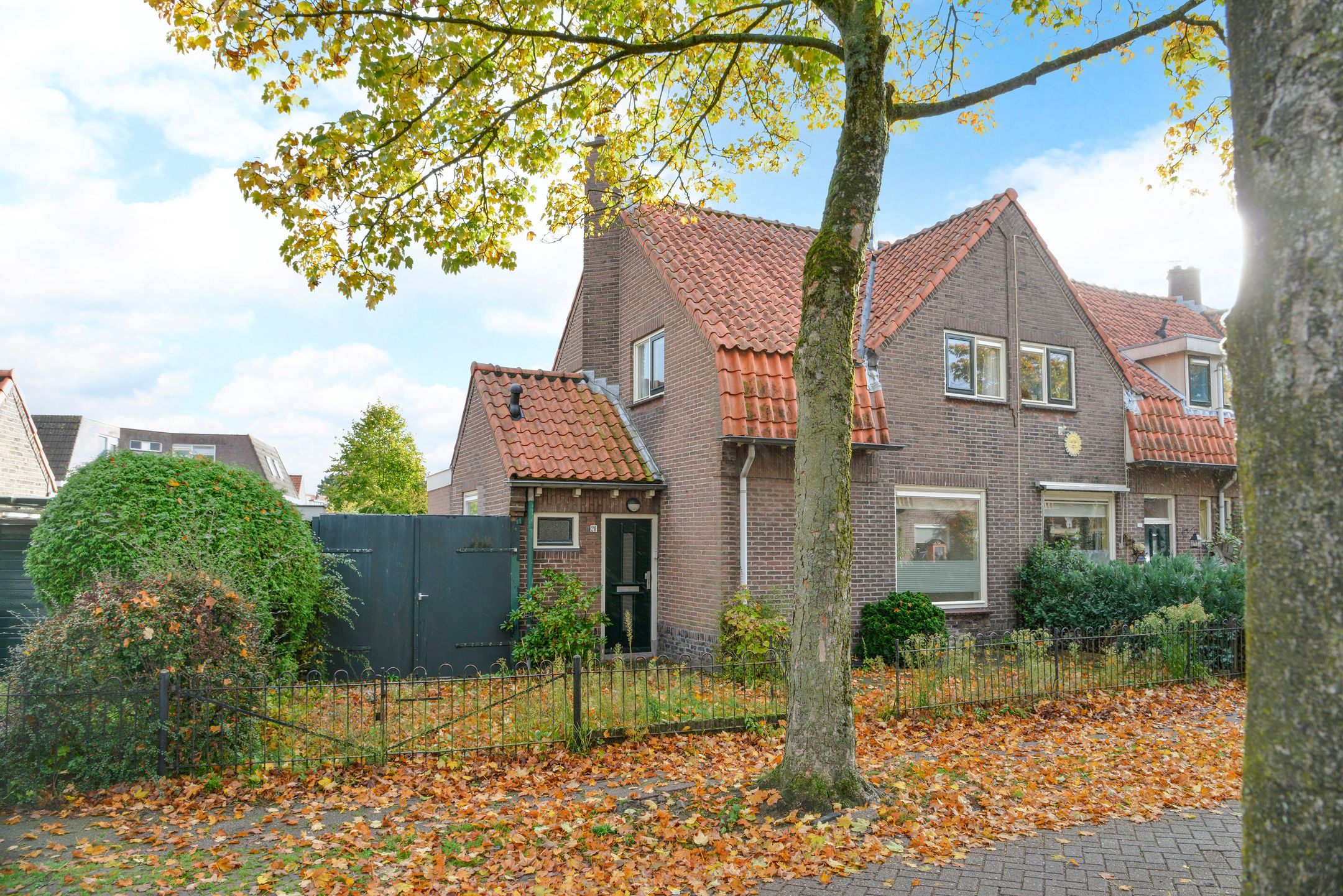 Buying a house in The Netherlands., Esdoornlaan 20