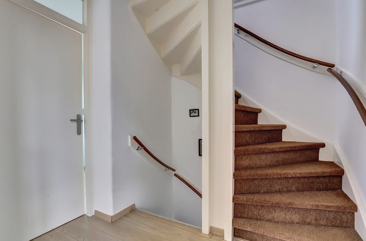 Photo 13 of Wilhelminastraat 30