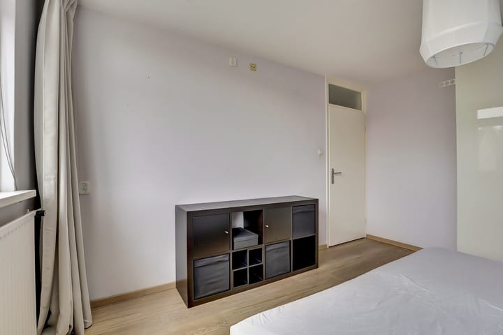 Photo 15 of Wilhelminastraat 30