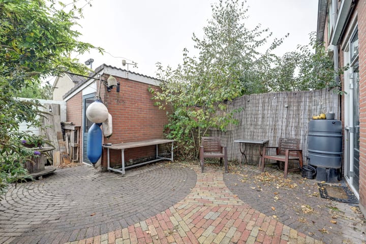 Photo 26 of Wilhelminastraat 30