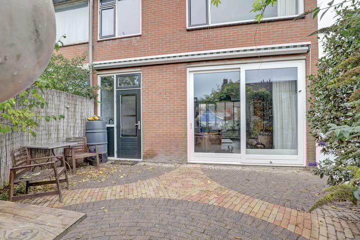 Photo 28 of Wilhelminastraat 30