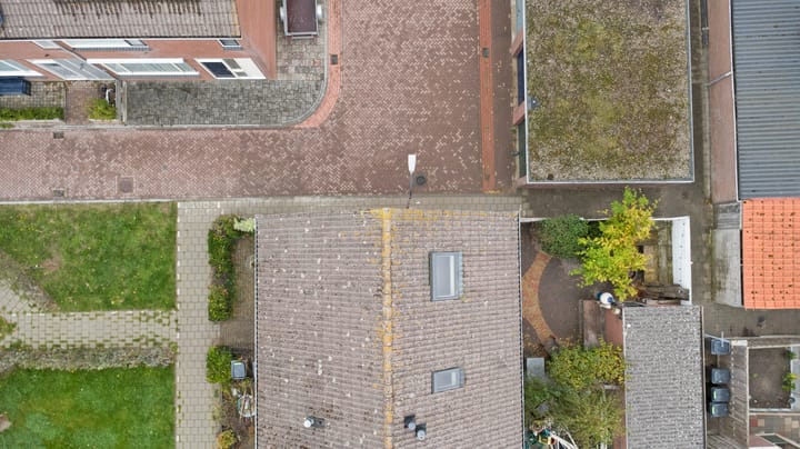 Photo 32 of Wilhelminastraat 30