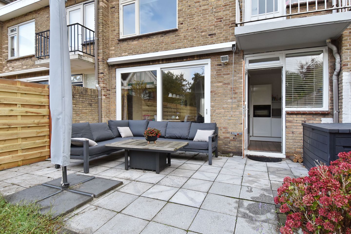 Foto 20 van van Naeldwijcklaan 34