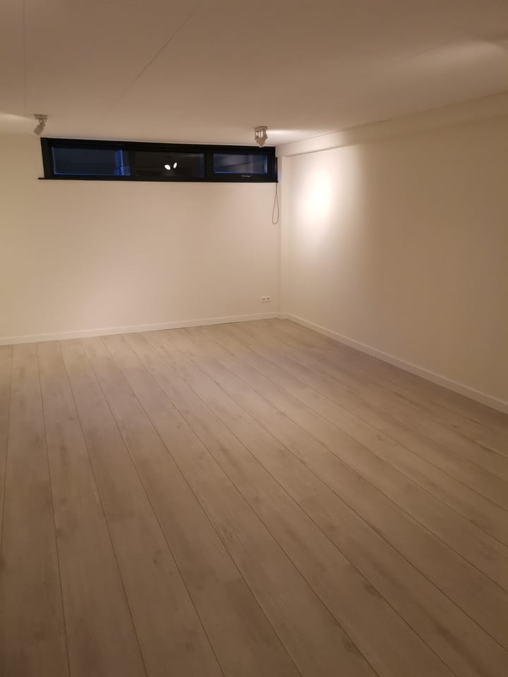 Foto 8 van Alexander Verhuellstraat 18-A