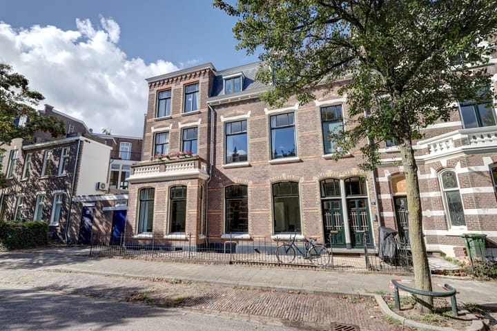 van Spaenstraat 24
