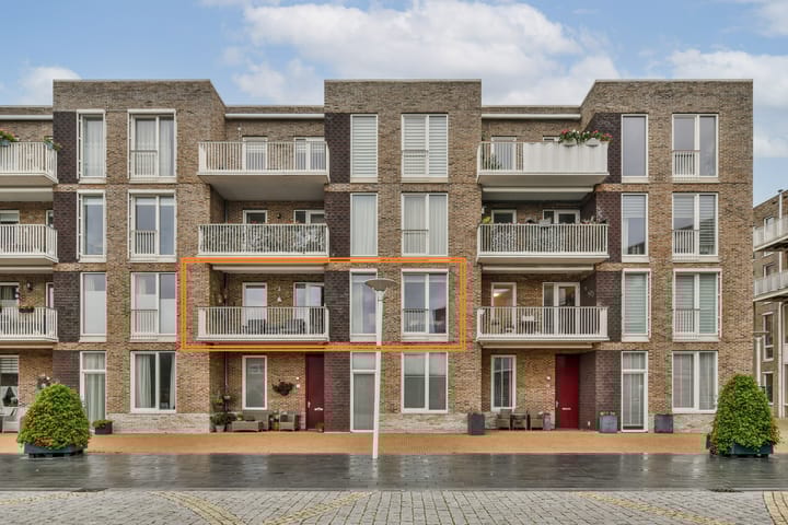 Photo 5 of Prinsesseweg 8-F1