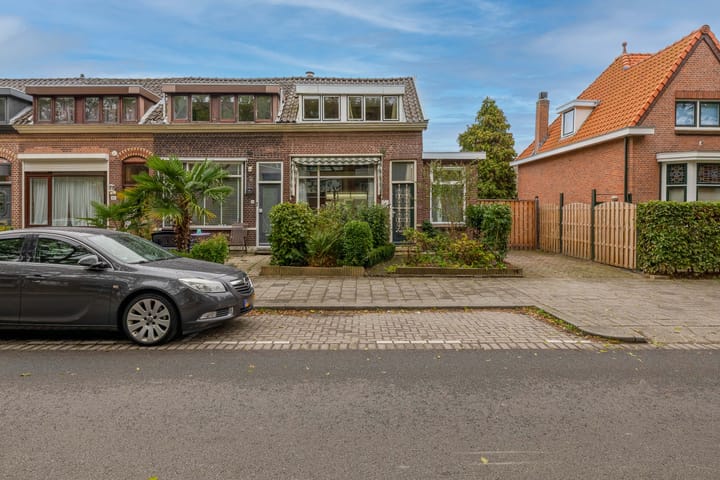 Foto 45 van IJsselmondselaan 220