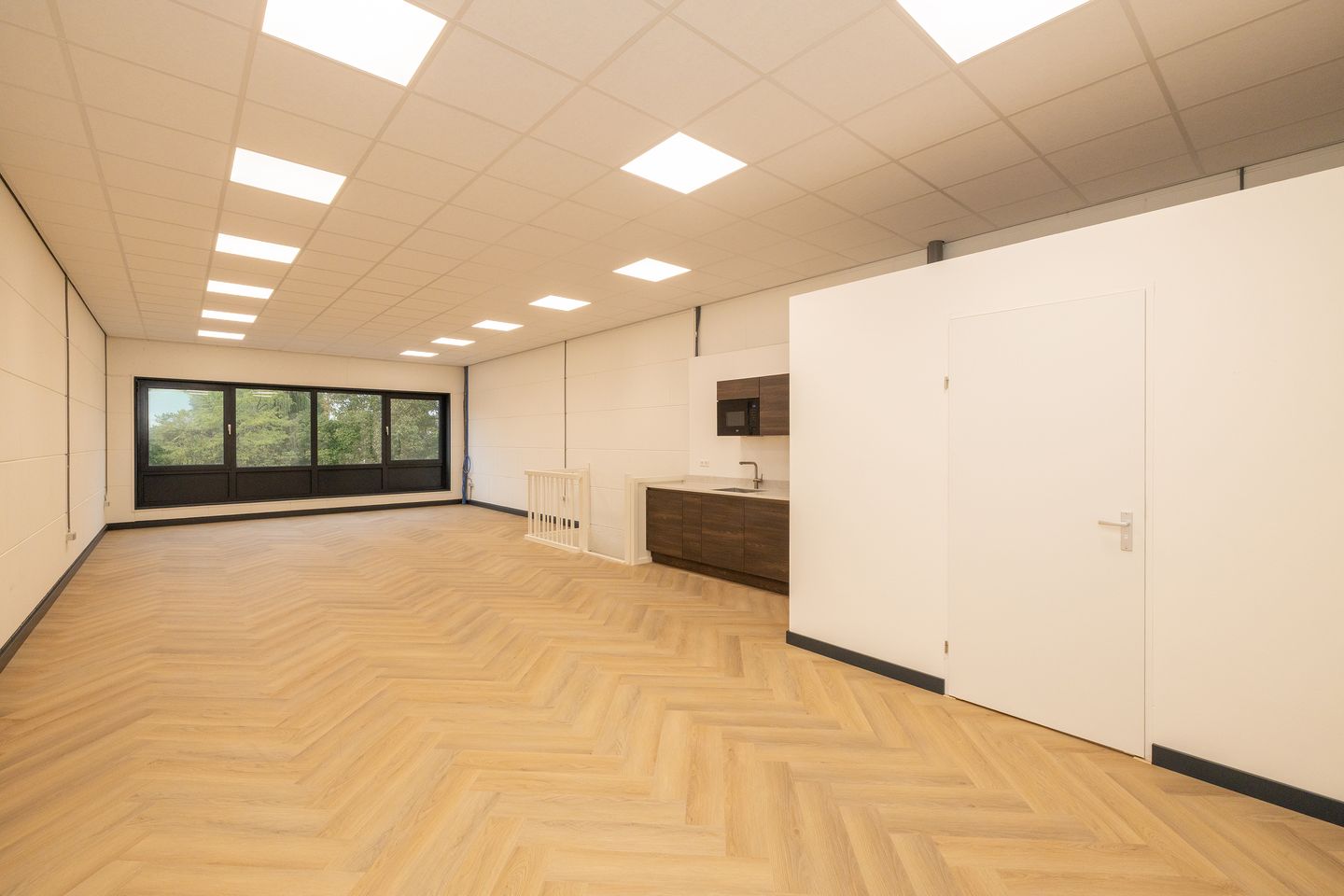 View photo 3 of Maasdijkseweg 120-K