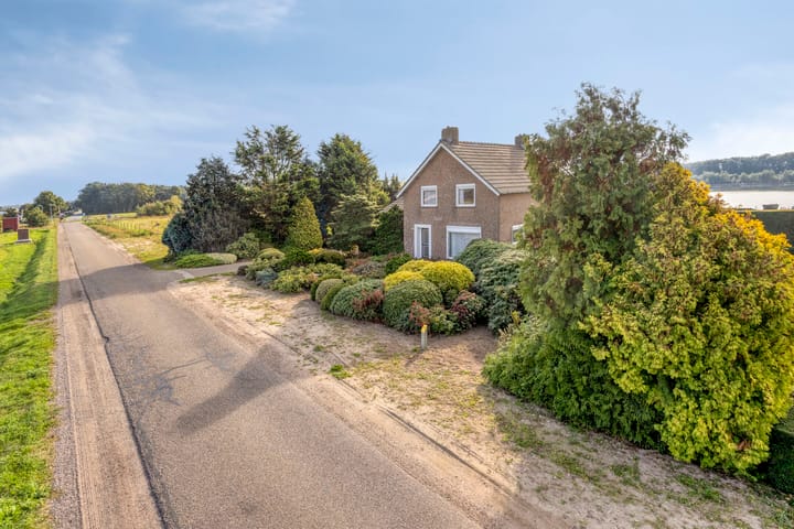 Foto 4 van Roland 10