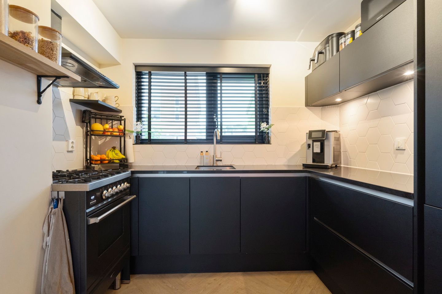 Foto 10 van Lisboa 69